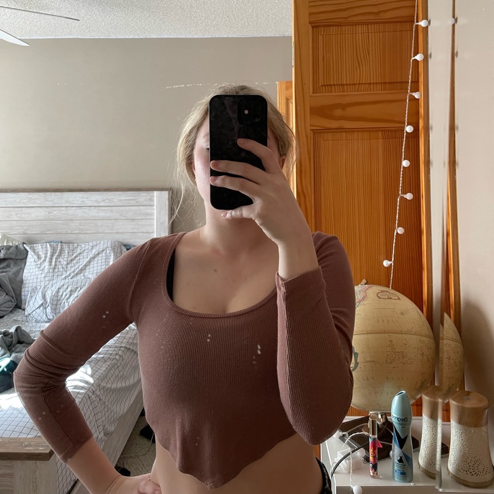 Pacsun brown cropped long sleeve